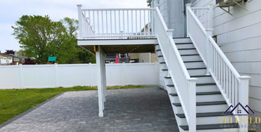 DECKS